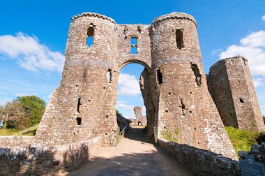 Llawhaden Castle